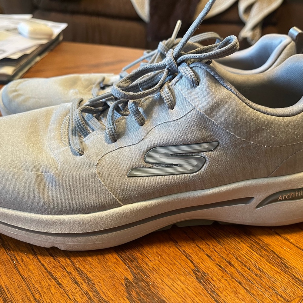 Skechers Go Walk Arch FIT-Moon Shadows W 124485-GRY grey